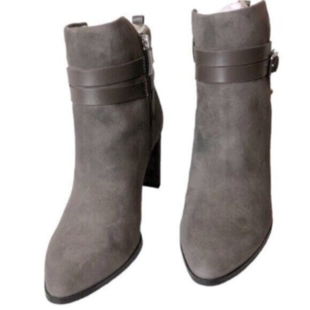 NEW Essex Lane Taupe Suede Booties 8